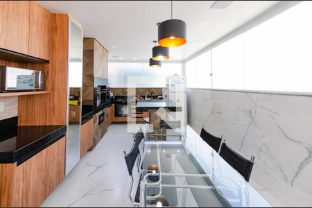 Apartamento à venda com 202m², 4 quartos e 3 vagasÁrea gourmet