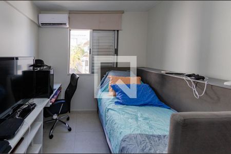 Apartamento à venda com 202m², 4 quartos e 3 vagasQuarto 2