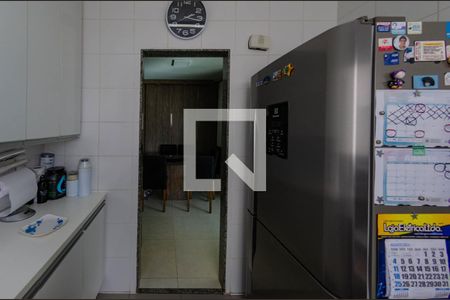 Apartamento à venda com 202m², 4 quartos e 3 vagasCozinha