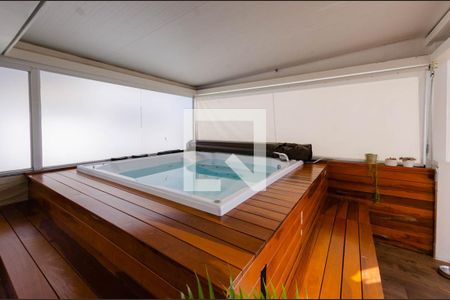 Apartamento à venda com 202m², 4 quartos e 3 vagasHidromassagem