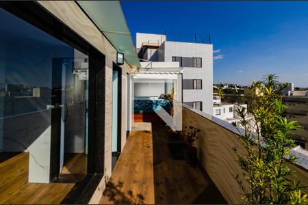 Apartamento à venda com 202m², 4 quartos e 3 vagasCobertura