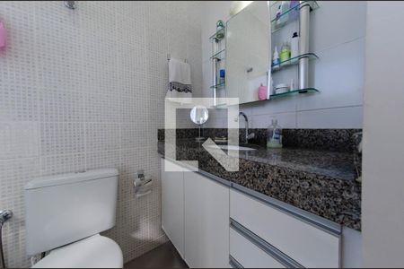 Apartamento à venda com 202m², 4 quartos e 3 vagasBanheiro suíte 1