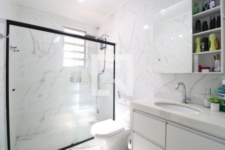 Casa à venda com 182m², 2 quartos e 2 vagasBanheiro