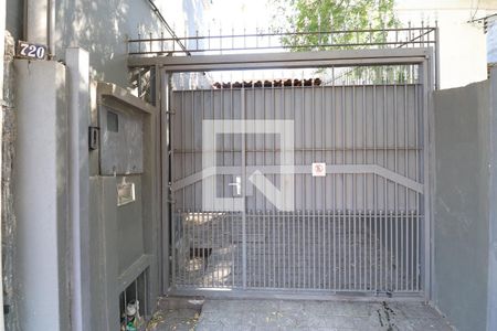 Casa à venda com 182m², 2 quartos e 2 vagasFachada