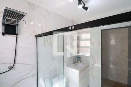 Casa à venda com 182m², 2 quartos e 2 vagasDetalhe do banheiro