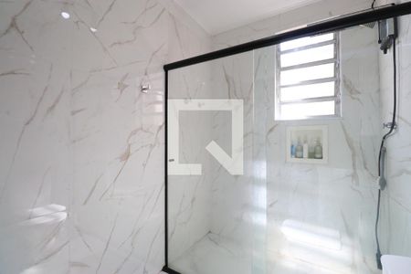 Casa à venda com 182m², 2 quartos e 2 vagasBanheiro