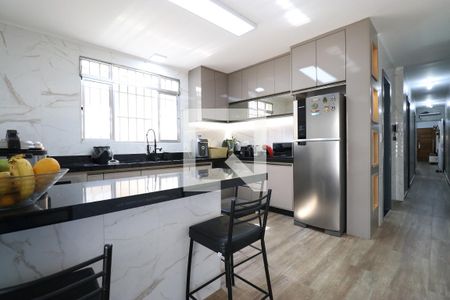 Casa à venda com 182m², 2 quartos e 2 vagasCozinha