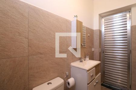 Casa à venda com 182m², 2 quartos e 2 vagasBanheiro de serviço