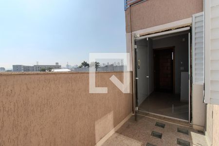 Casa para alugar com 130m², 2 quartos e sem vagaCorredor externo