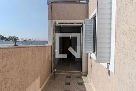 Casa para alugar com 130m², 2 quartos e sem vagaCorredor externo