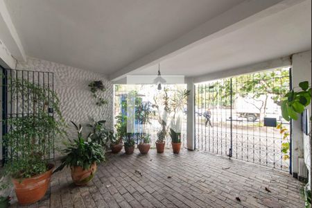 Casa à venda com 155m², 3 quartos e 2 vagasQuintal