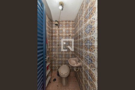 Casa à venda com 155m², 3 quartos e 2 vagasBanheiro de Serviço