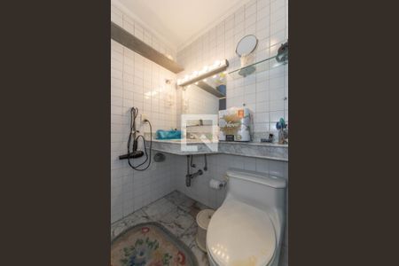 Casa à venda com 155m², 3 quartos e 2 vagasBanheiro da Suíte