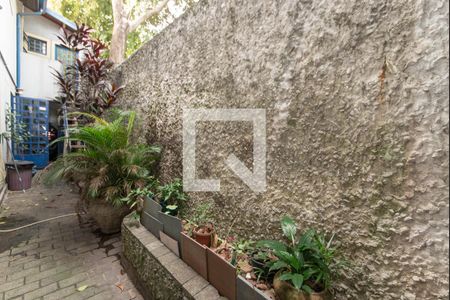 Casa à venda com 155m², 3 quartos e 2 vagasQuintal