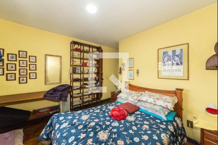 Casa à venda com 155m², 3 quartos e 2 vagasSuíte