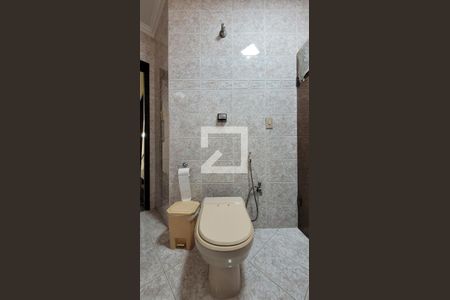 Casa à venda com 271m², 3 quartos e 5 vagas Casa à venda com 271m², 3 quartos e 5 vagasBanheiro 3