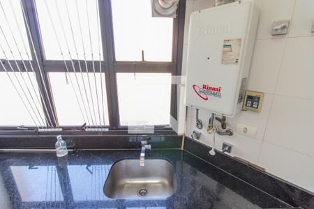 Apartamento para alugar com 168m², 3 quartos e 4 vagasÁrea de Serviço