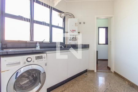 Apartamento para alugar com 168m², 3 quartos e 4 vagasÁrea de Serviço