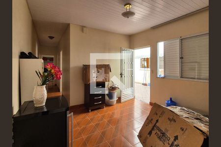 Casa à venda com 650m², 3 quartos e 10 vagas Casa à venda com 650m², 3 quartos e 10 vagasSala (anexo)