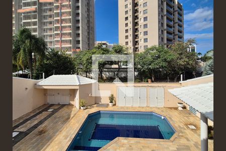 Casa à venda com 650m², 3 quartos e 10 vagas Casa à venda com 650m², 3 quartos e 10 vagasSuite 1 -Varanda