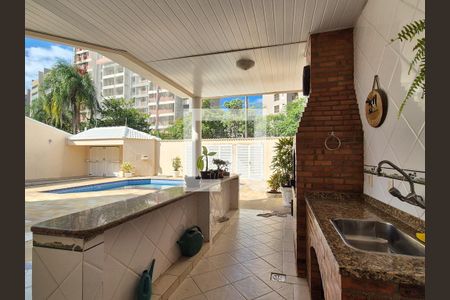 Casa à venda com 650m², 3 quartos e 10 vagas Casa à venda com 650m², 3 quartos e 10 vagasVaranda gourmet