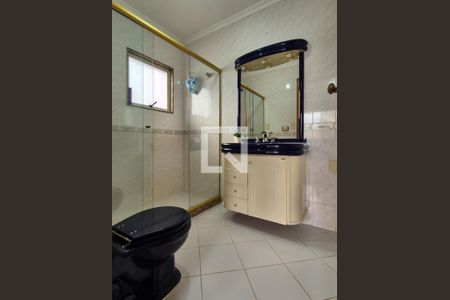 Casa à venda com 650m², 3 quartos e 10 vagas Casa à venda com 650m², 3 quartos e 10 vagasBanheiro da Suíte 3