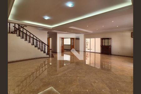 Sala de casa à venda com 3 quartos, 650m² em Barra da Tijuca, Rio de Janeiro