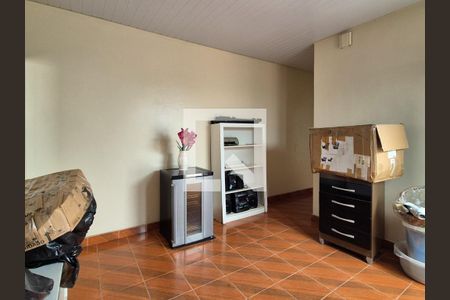 Casa à venda com 650m², 3 quartos e 10 vagas Casa à venda com 650m², 3 quartos e 10 vagasSala (anexo)