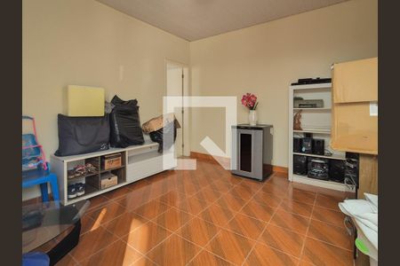 Casa à venda com 650m², 3 quartos e 10 vagas Casa à venda com 650m², 3 quartos e 10 vagasSala (anexo)