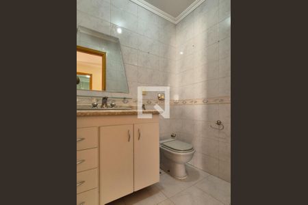 Casa à venda com 650m², 3 quartos e 10 vagas Casa à venda com 650m², 3 quartos e 10 vagasLavabo