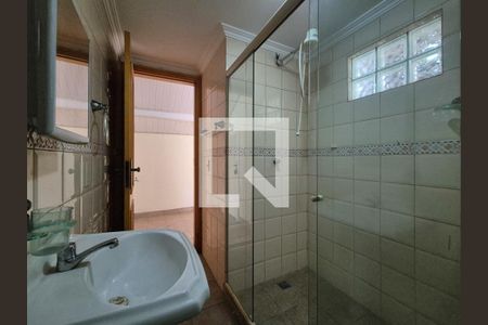 Casa à venda com 650m², 3 quartos e 10 vagas Casa à venda com 650m², 3 quartos e 10 vagasBanheiro