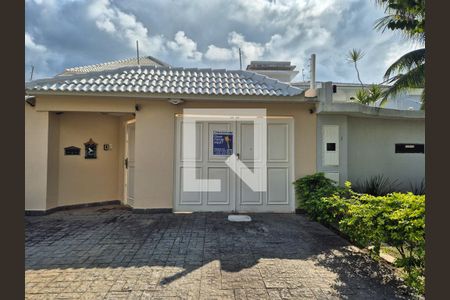 Casa à venda com 650m², 3 quartos e 10 vagas Casa à venda com 650m², 3 quartos e 10 vagasPlaca