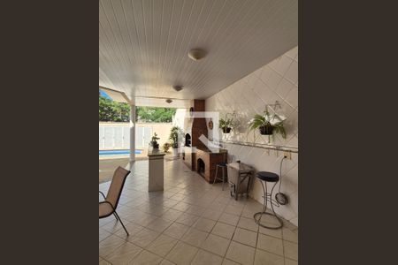 Casa à venda com 650m², 3 quartos e 10 vagas Casa à venda com 650m², 3 quartos e 10 vagasVaranda gourmet