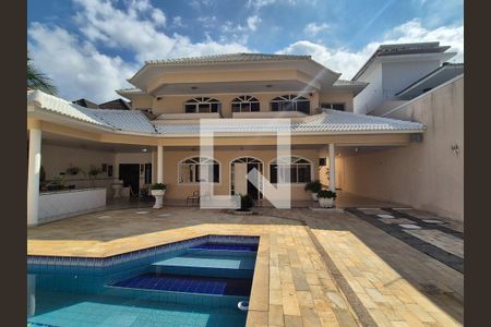 Casa à venda com 650m², 3 quartos e 10 vagas Casa à venda com 650m², 3 quartos e 10 vagasÁrea externa