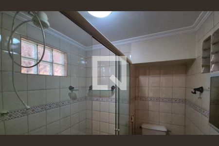 Casa à venda com 650m², 3 quartos e 10 vagas Casa à venda com 650m², 3 quartos e 10 vagasBanheiro