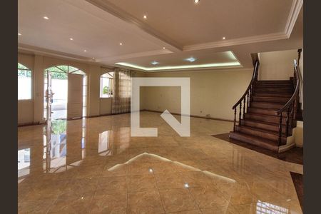 Sala de casa à venda com 3 quartos, 650m² em Barra da Tijuca, Rio de Janeiro