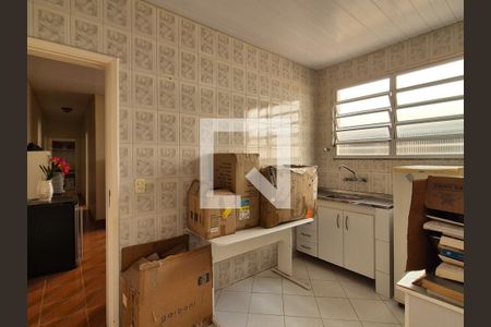 Casa à venda com 650m², 3 quartos e 10 vagas Casa à venda com 650m², 3 quartos e 10 vagasCozinha (anexo)