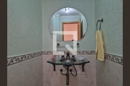 Casa à venda com 650m², 3 quartos e 10 vagas Casa à venda com 650m², 3 quartos e 10 vagasLavabo 2