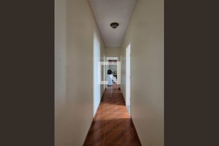 Casa à venda com 650m², 3 quartos e 10 vagas Casa à venda com 650m², 3 quartos e 10 vagasCorredor