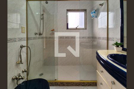 Casa à venda com 650m², 3 quartos e 10 vagas Casa à venda com 650m², 3 quartos e 10 vagasBanheiro da Suíte 3