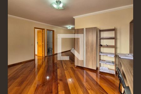 Casa à venda com 650m², 3 quartos e 10 vagas Casa à venda com 650m², 3 quartos e 10 vagasHall