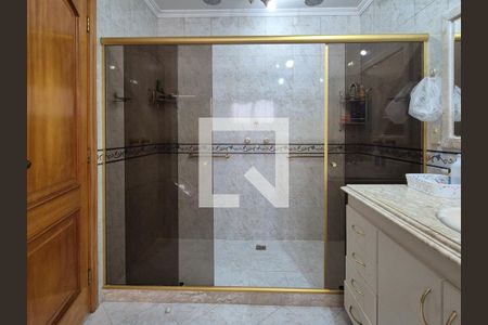 Casa à venda com 650m², 3 quartos e 10 vagas Casa à venda com 650m², 3 quartos e 10 vagasBanheiro da Suíte 2