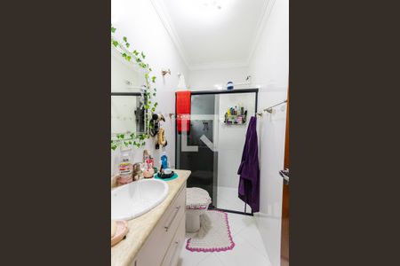 Casa à venda com 300m², 3 quartos e 8 vagas Casa à venda com 300m², 3 quartos e 8 vagasBanheiro da Suíte 2