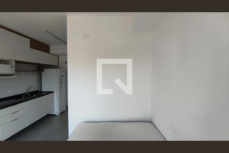 Studio de kitnet/studio para alugar com 1 quarto, 28m² em Vila Firmiano Pinto, São Paulo