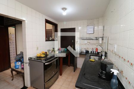 Apartamento à venda com 100m², 4 quartos e 1 vagaCozinha