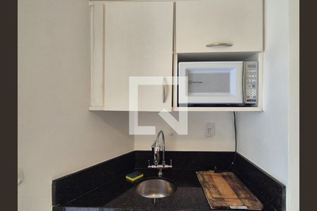 Sala/cozinha de apartamento para alugar com 1 quarto, 60m² em Recreio dos Bandeirantes, Rio de Janeiro