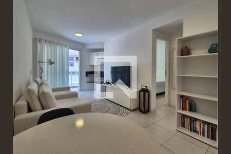 Sala de apartamento para alugar com 1 quarto, 60m² em Recreio dos Bandeirantes, Rio de Janeiro