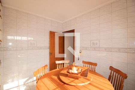 Casa à venda com 263m², 4 quartos e 9 vagasCopa e Cozinha