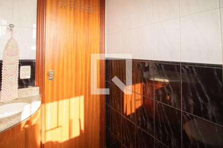 Casa à venda com 263m², 4 quartos e 9 vagasBanheiro 4