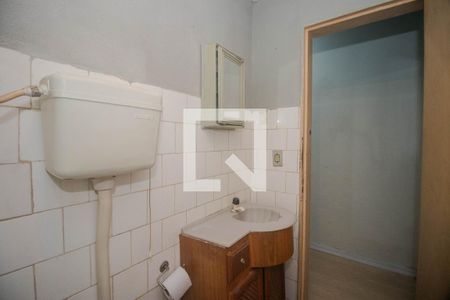 Banheiro de apartamento para alugar com 1 quarto, 46m² em Jardim Sabará, Porto Alegre